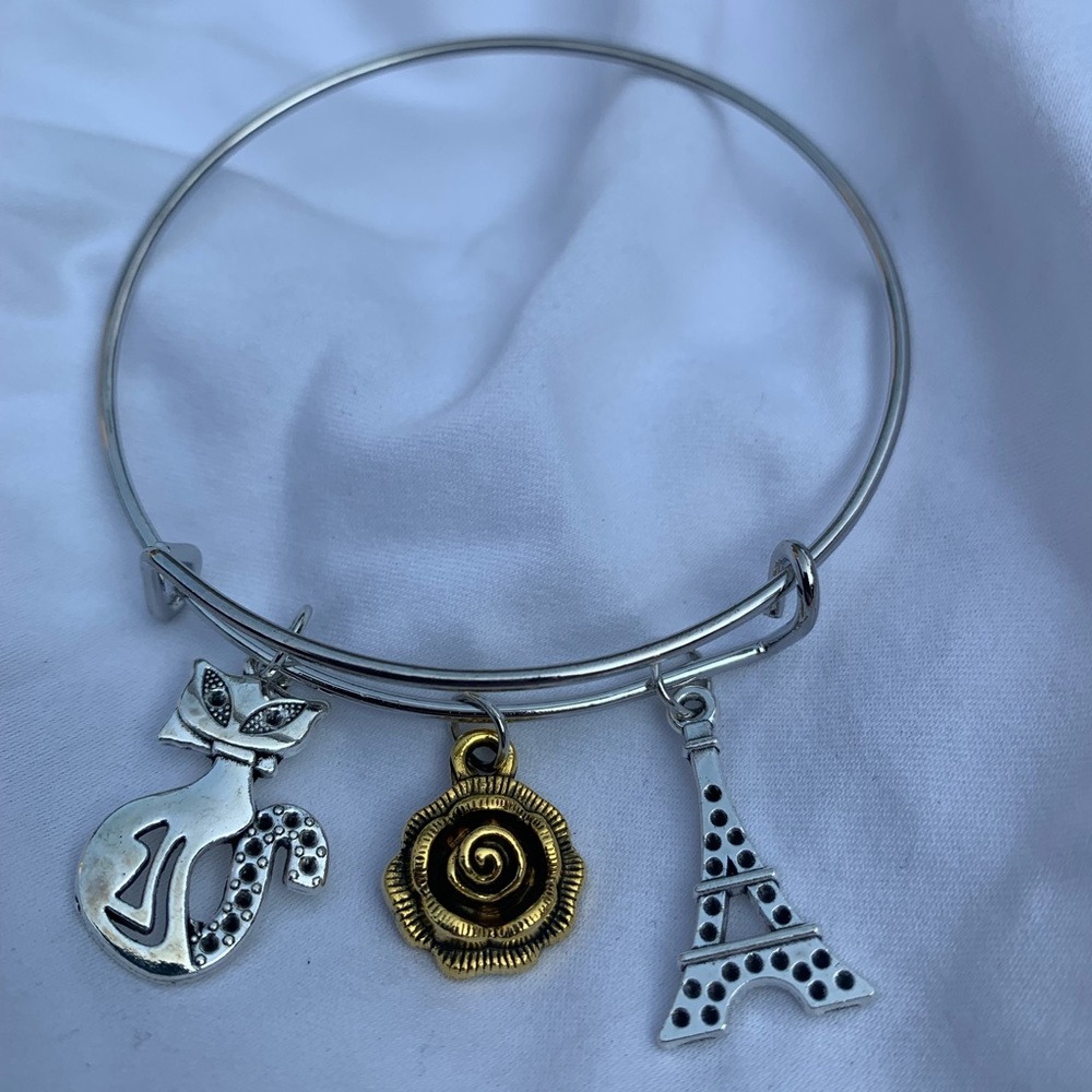 Brand New! Handmade! Adjustable Charm Bangle Bracelet! - Picture 2 of 4